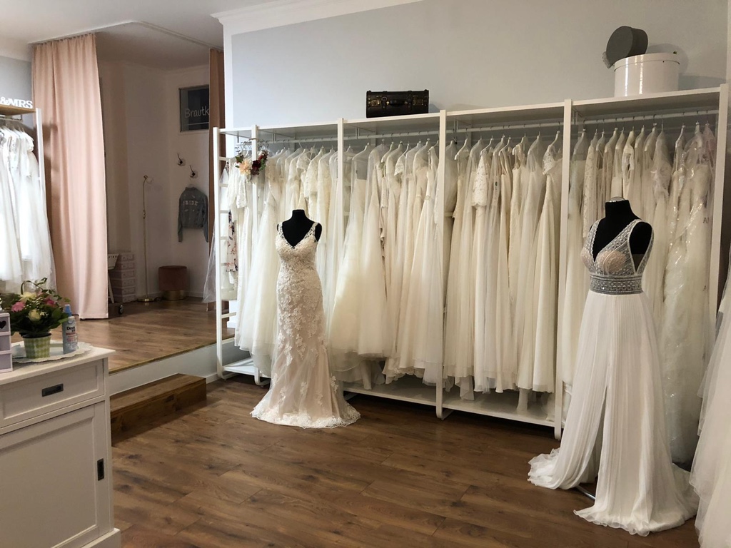 Brautkleid sucht Braut