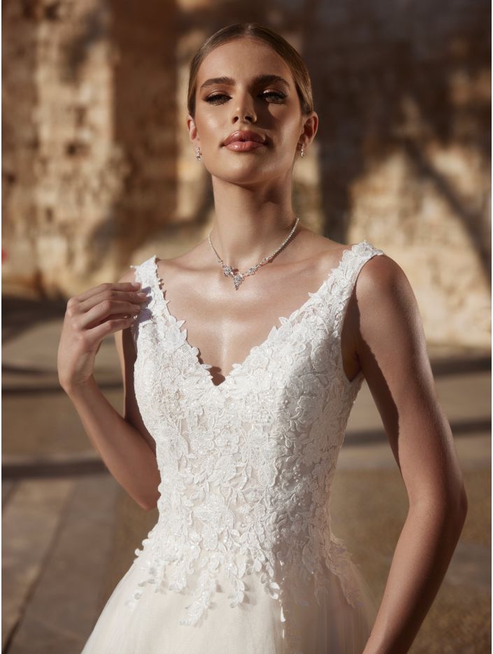 ウェディングドレス　VALERIA SPOSA 美品 ウェディングドレス VALERIA SPOSA