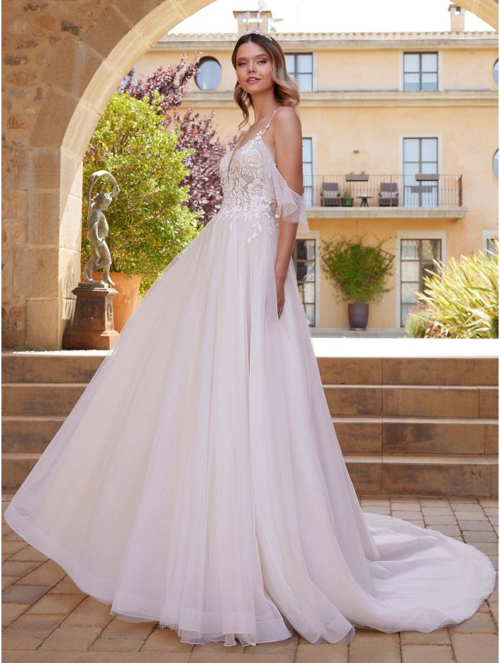 Wedding Dress, Veils, Boleros & Wedding Accessories - Bianco