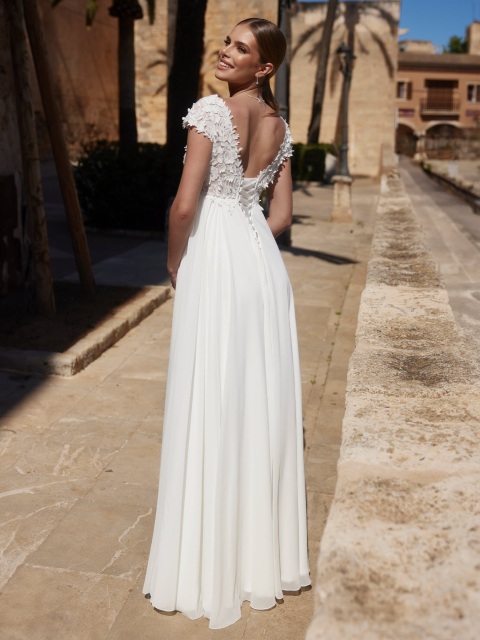YASMINA