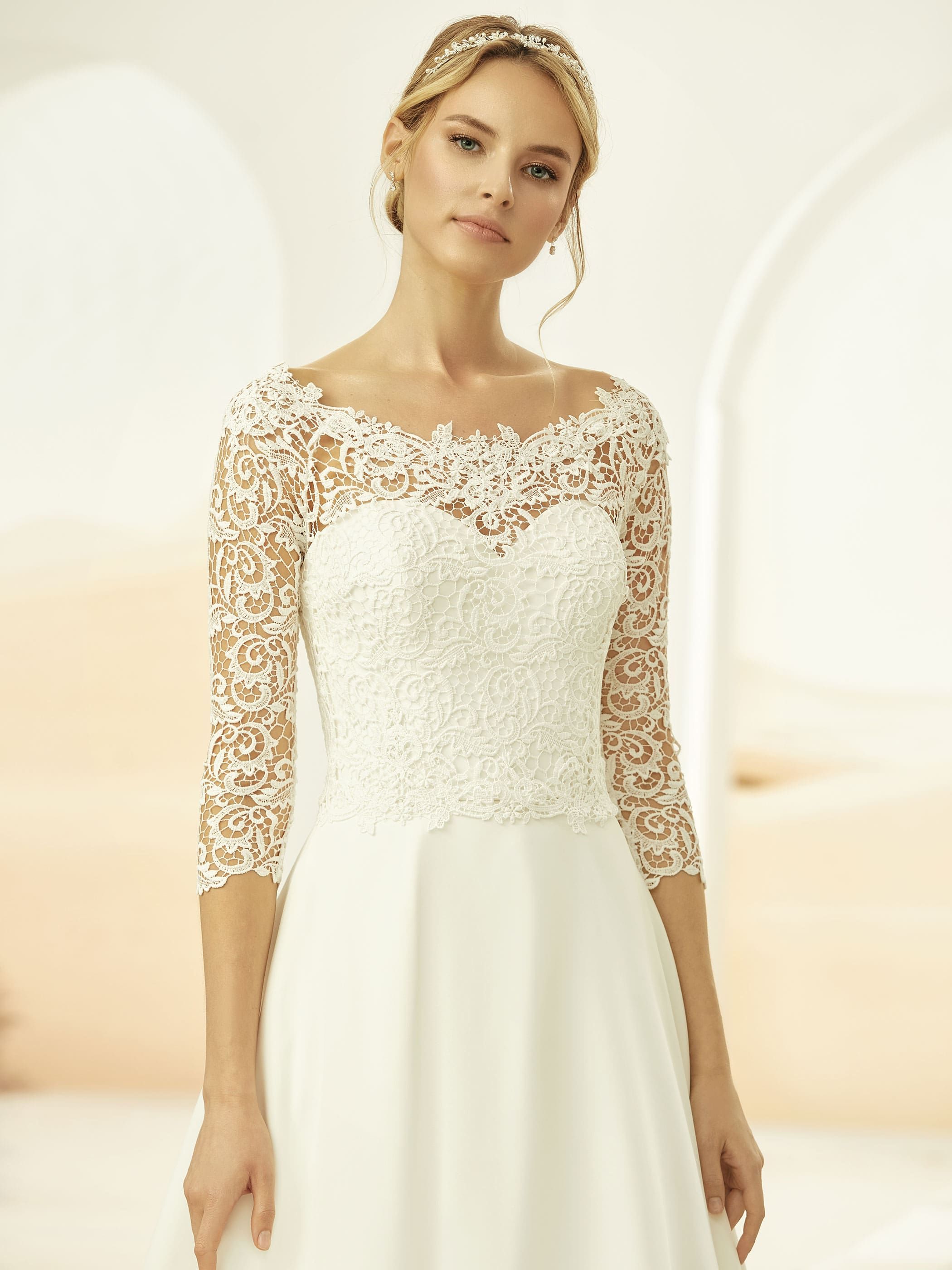 E330 - long sleeve bridal top - Bianco Evento
