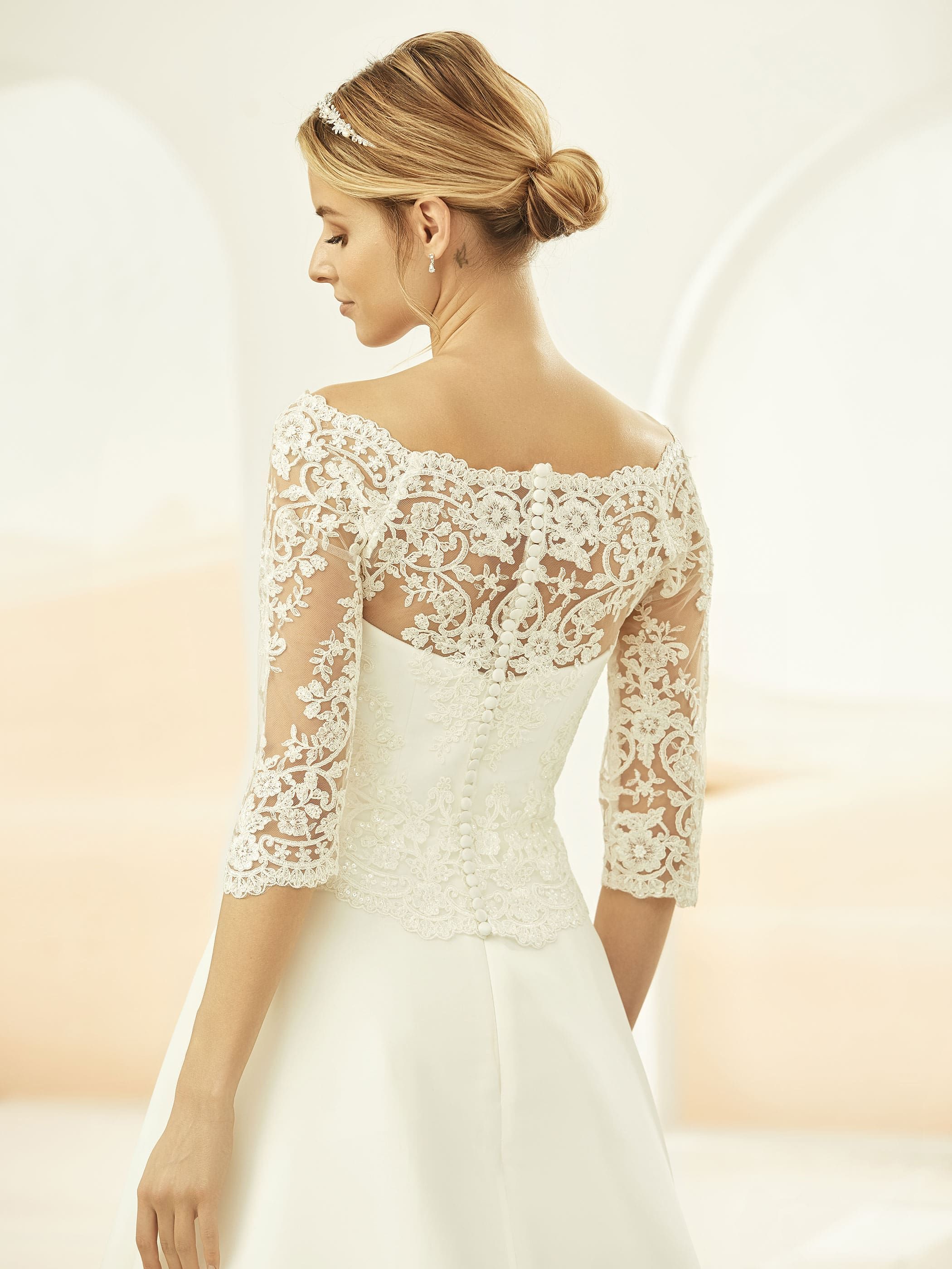 E322 - bridal top - Bianco Evento