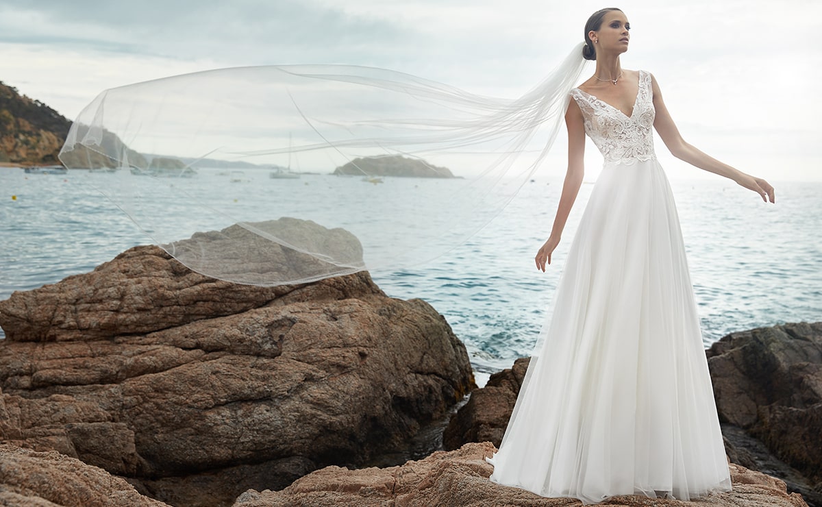 Choosing a Wedding Dress for Your Shape - Tidewater and Tulle