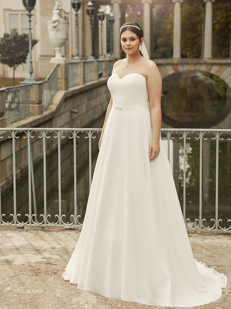 Trendy Curvy Blogger Teams with David's Bridal